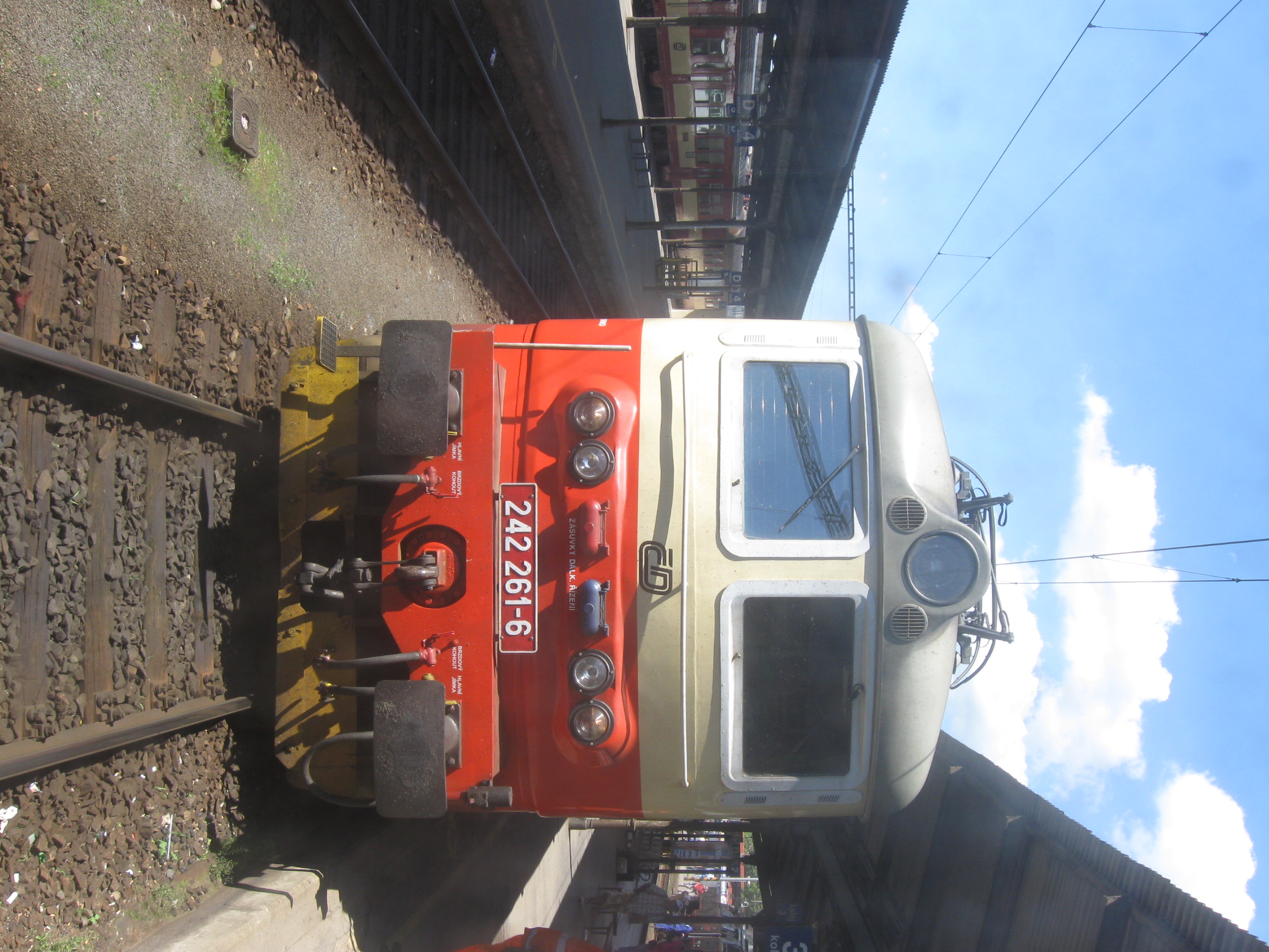 242-261 autor Jakub pospíšil místo Brno hl.n.